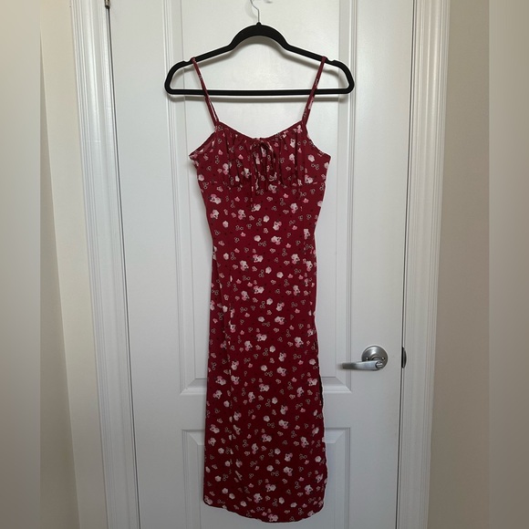 SHEIN Allover Floral Print Ruched Bust Slit Hem Cami Dress - Red Midi vacation - Picture 3 of 10